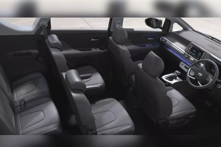 Hyundai Stargazer interior Hyundai Stargazer interior