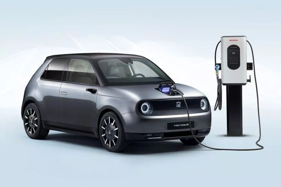 Honda e charging 