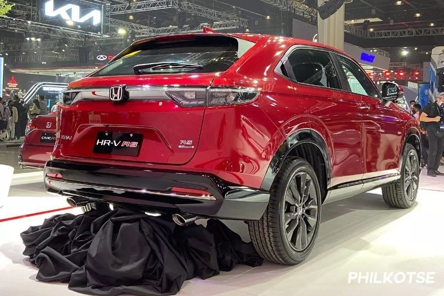 The HR-V RS from the rear