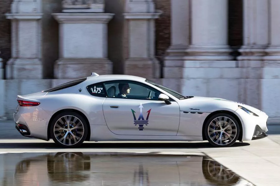 2023 Maserati GranTurismo right side
