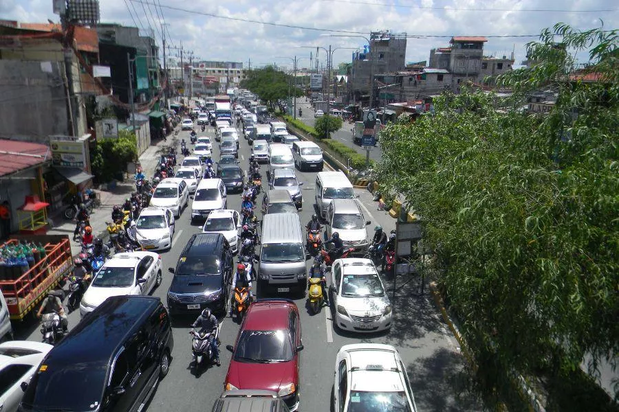 Traffic on the road 