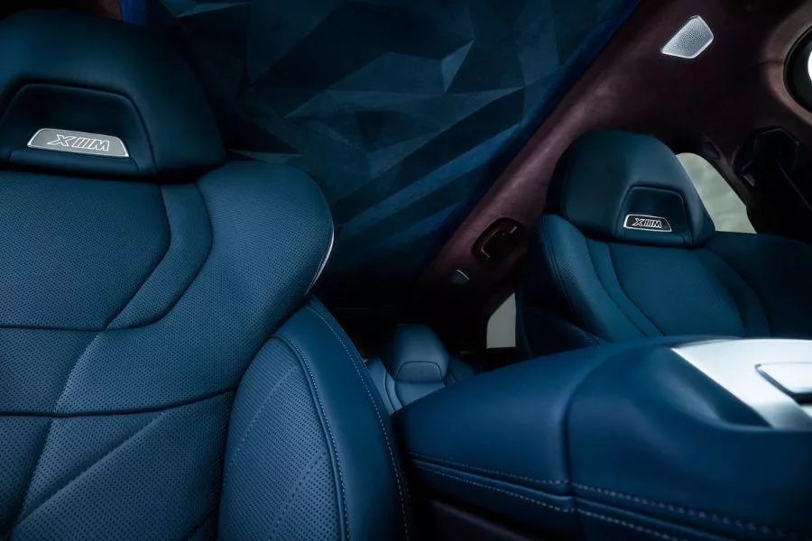 2023 BMW XM seats 