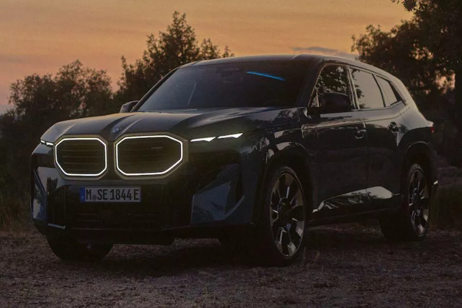 2023 BMW XM dark