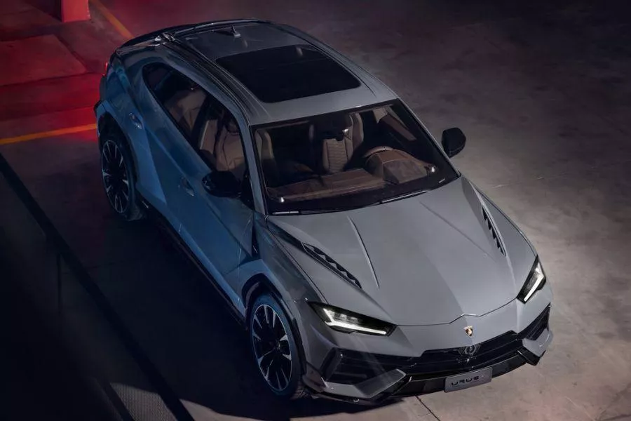 Lamborghini Urus S top view
