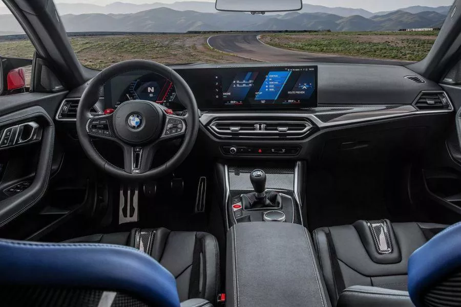2023 BMW M4 interior 