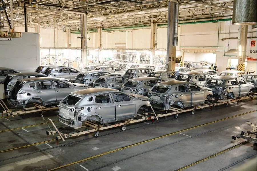 Nissan Russia factory 