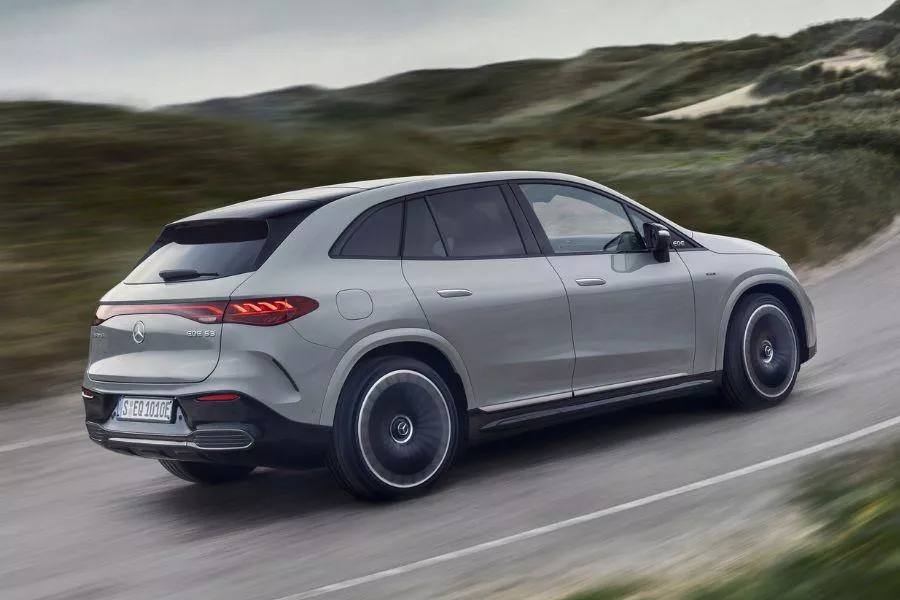 Mercedes-AMG EQE SUV rear 