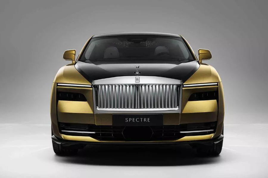 Rolls-Royce Spectre front 2