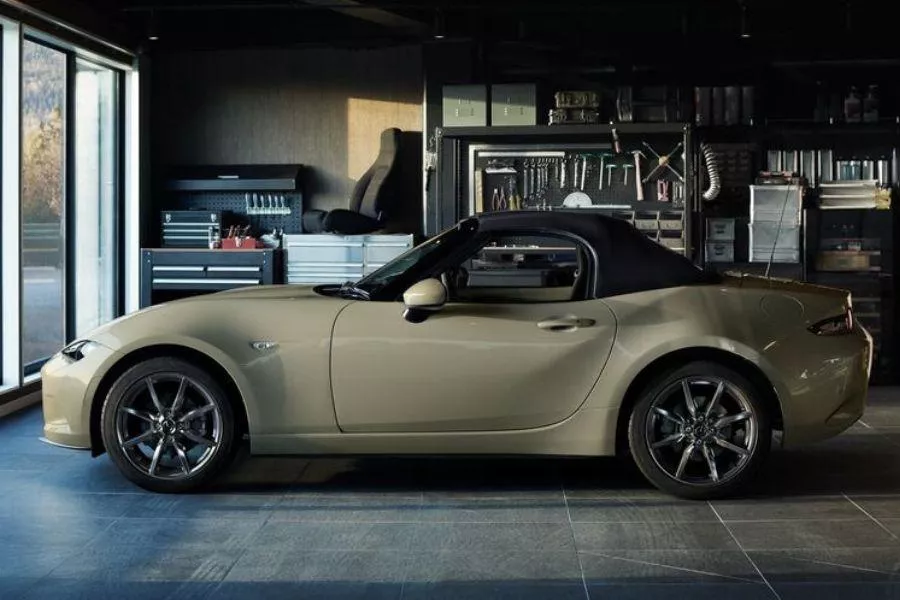 2023 Mazda MX-5 Zircon Sand 2023 Mazda MX-5 Zircon Sand
