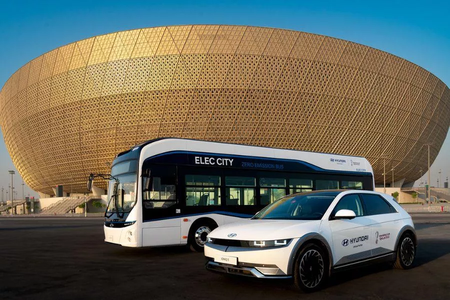 Hyundai Ioniq 5 and Elec City bus 