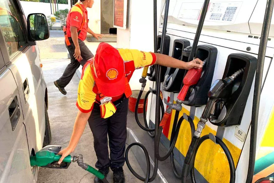 Gas attendants