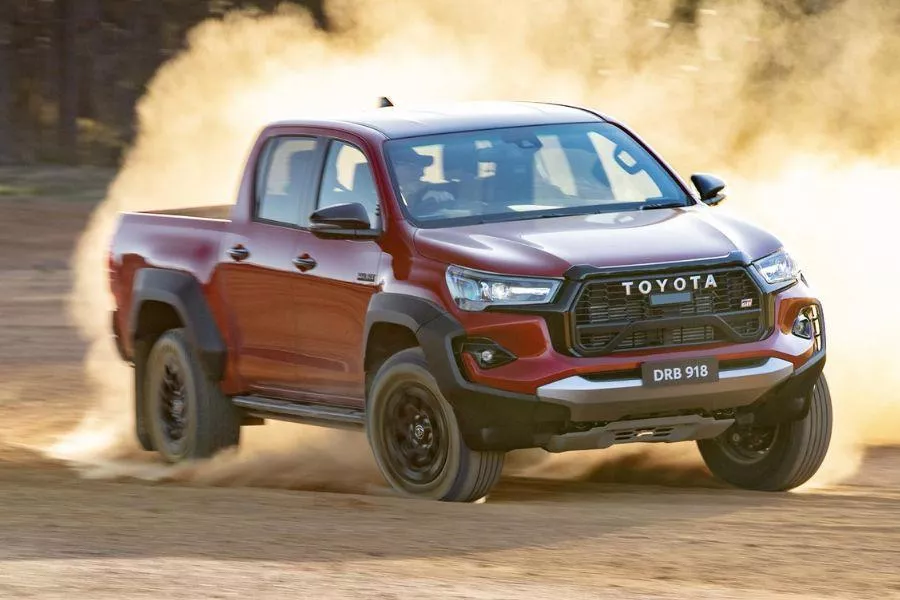 Toyota Hilux GR Sport 3