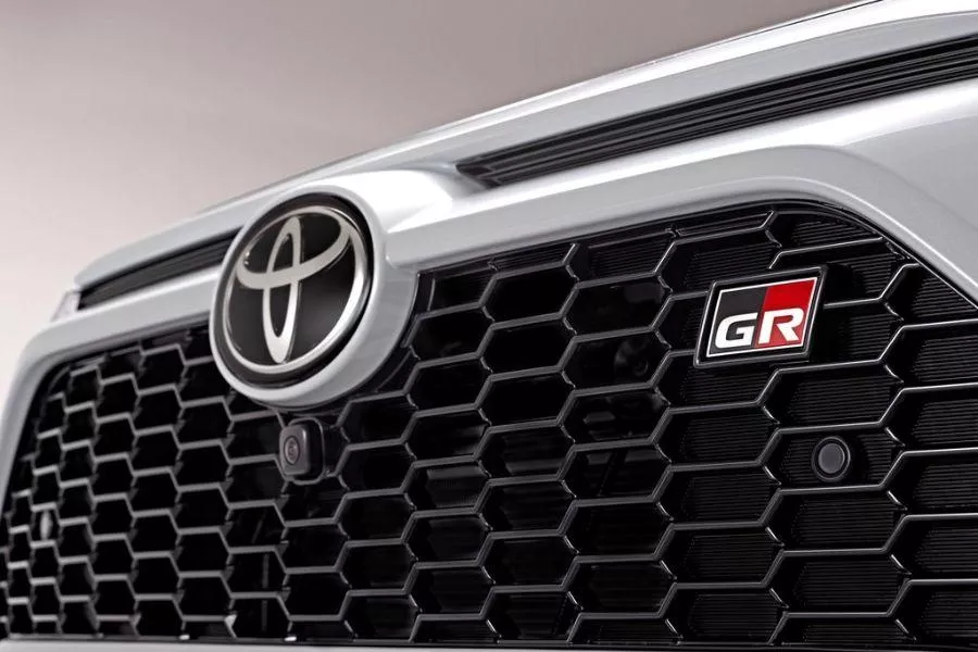 Toyota RAV4 GR Sport grille 