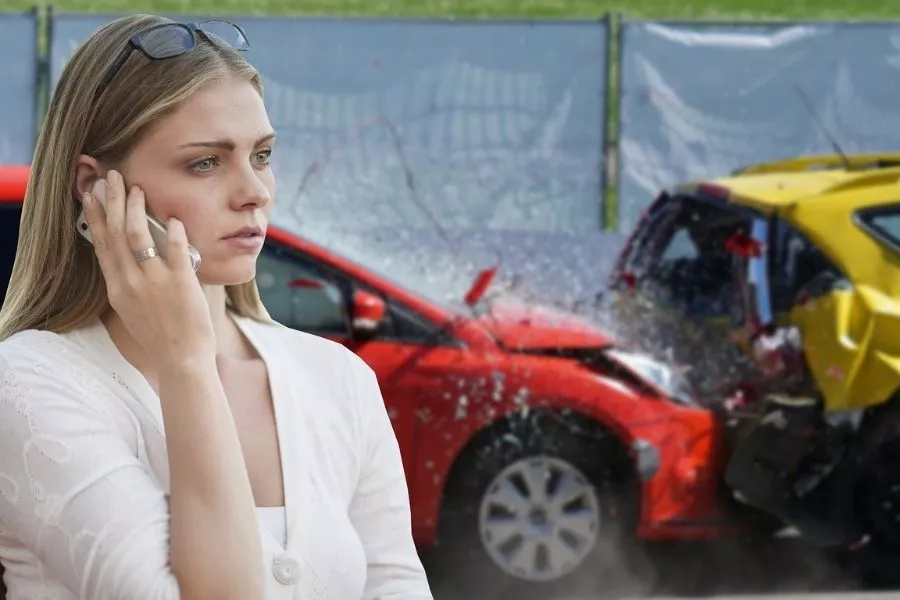 Woman calling car accident