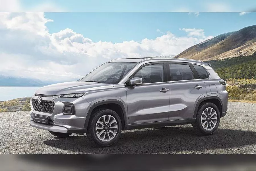 2023 Suzuki Grand Vitara standing 