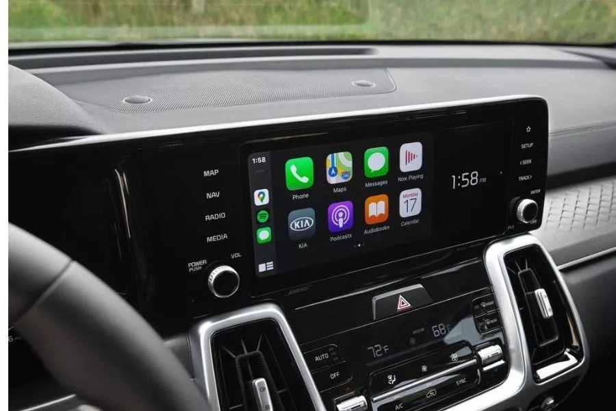 2022 Kia Sorento head unit