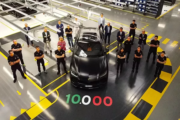 A picture of the 10,000th Lamborghini Urus