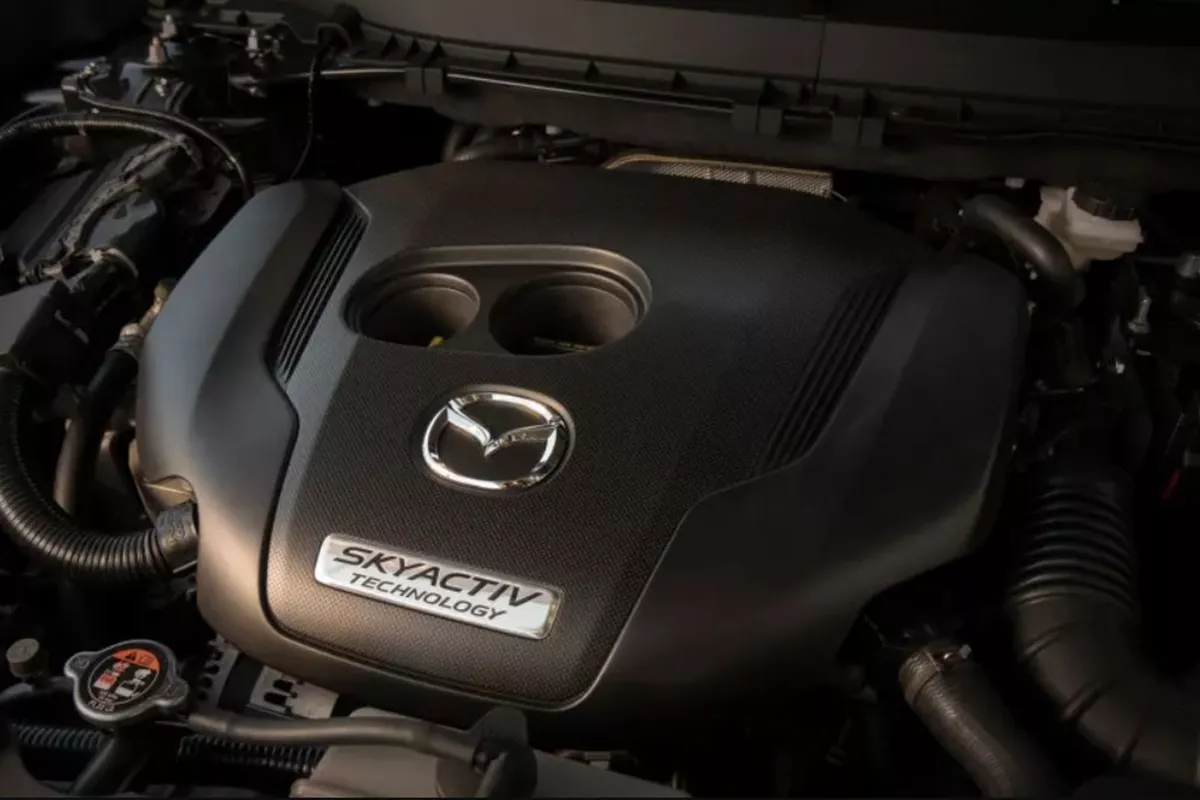 A picture of the CX-5 Turbo's engine