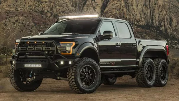 Angular front of a Ford VelociRaptor 6x6 