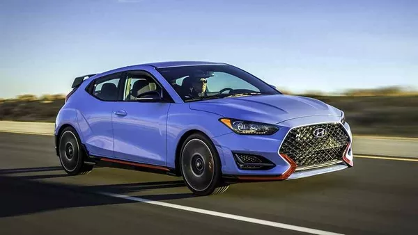Hyundai Veloster 2019 N Performance on the road
