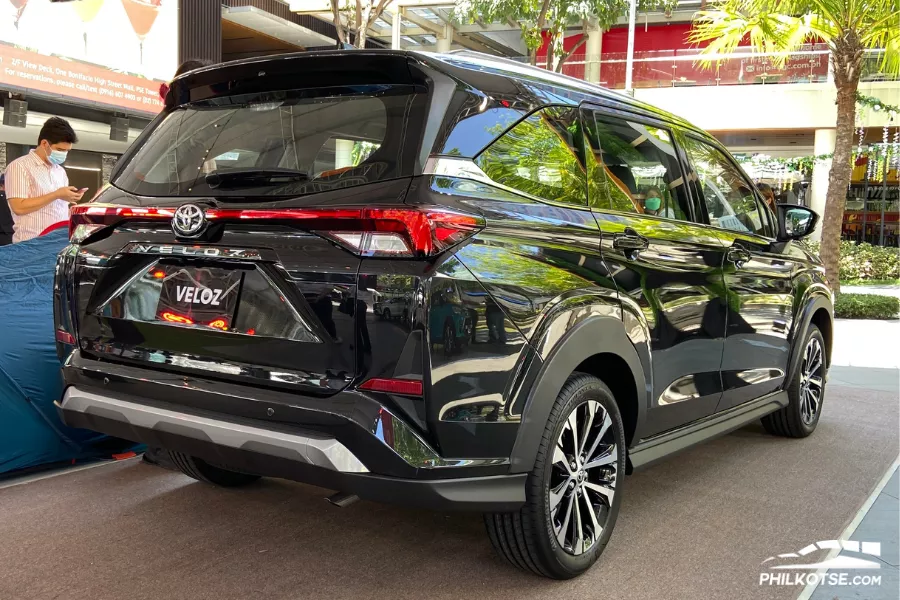 A picture of the rear of the Veloz G