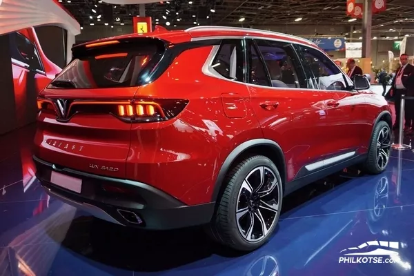 Both models will enter production line in early 2019 VinFast LUX SA2.0 at 2018 Paris Motor Show - angular rear