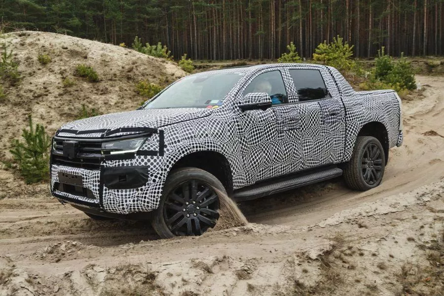 Volkswagen Amarok camouflage