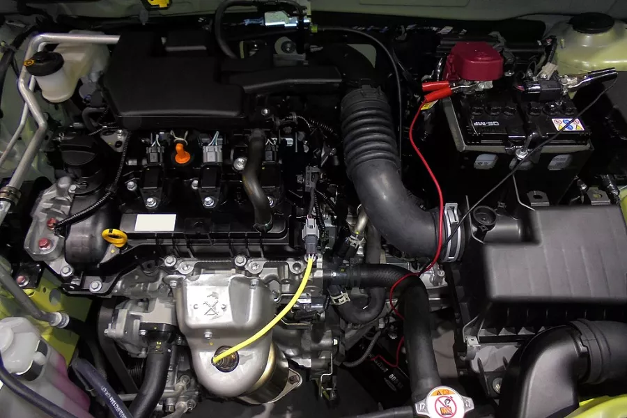 A picture of the Subaru REX/Toyota Raize's 1.2-liter mill