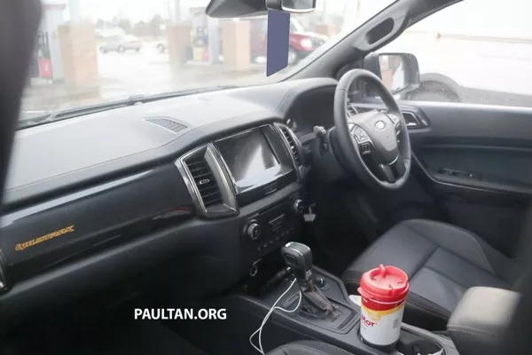 Spied Ford Ranger T6 WildTrak 2019 facelift spy shot dashboard area