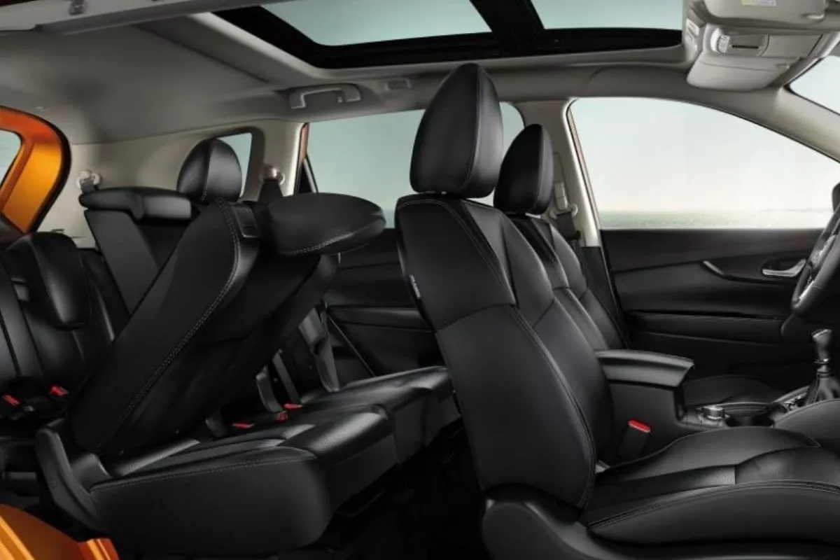 A picture of the interior of the X-Trail