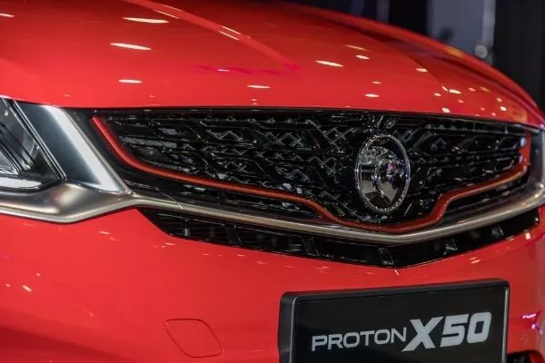Proton X50 grille