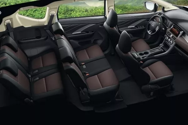 A picture of the interior of the Mitsubishi Xpander Cross