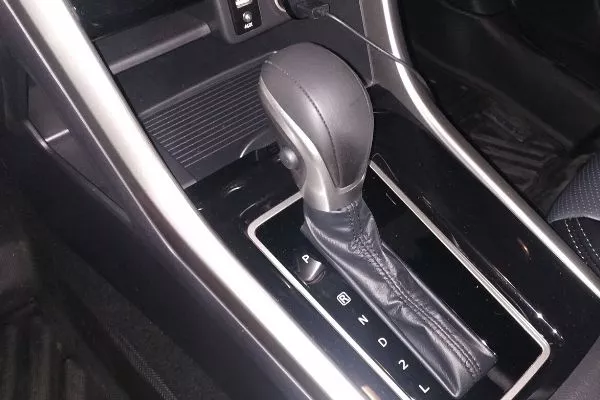 There's an overdrive button on the 4-speed automatic Xpander gearshift