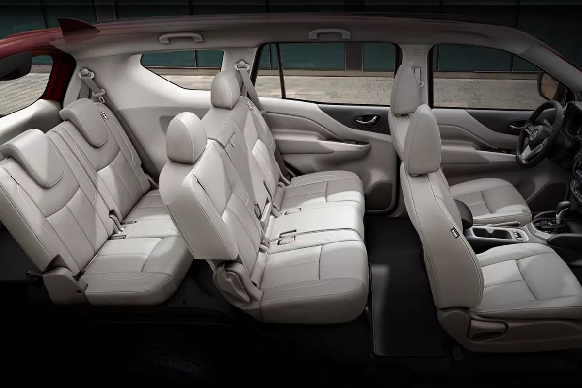 A picture of the interior of the facelifted Nissan Terra