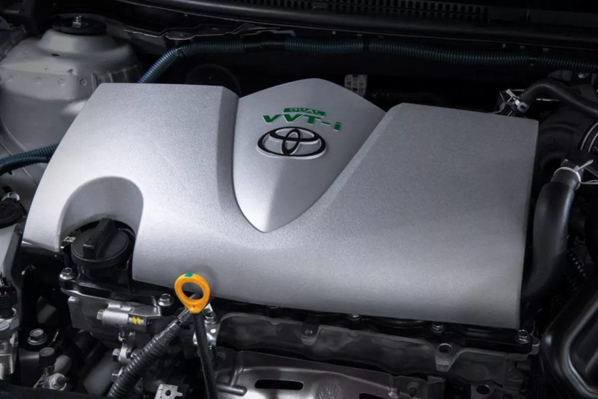 A Picture of the Yaris' engine with engine cover