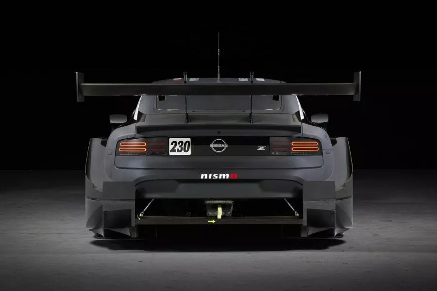 A picture of the rear of the Nissan Z GT500
