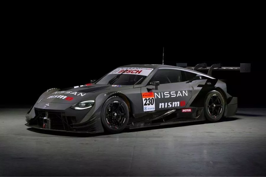 A picture of the front of the Nissan Z GT500