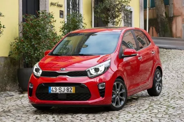 2020-kia-picanto-on-the-road