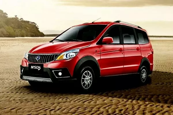 2020-baic-m50s-ultra-luxury-in-the-sand