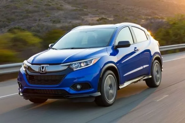 The HRV is a combination of smart interior styling and rather sporty exterior 2020-honda-hr-v-on-the-road