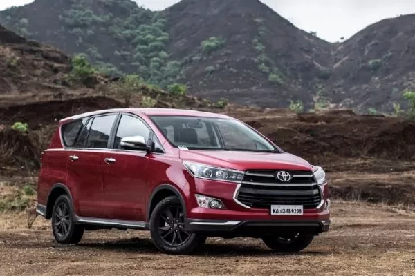 Touring Sport trim adds more pizzaz to already funky Innova 2020-toyota-innova-touring-sport-on-the-road