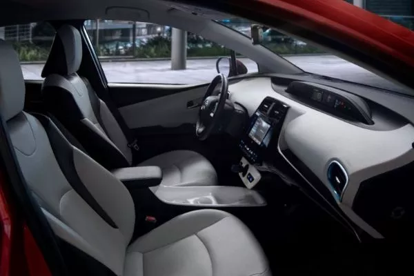 A picture of the Toyota Prius.