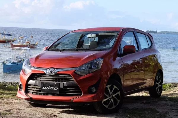 2020-toyota-wigo-on-the-road