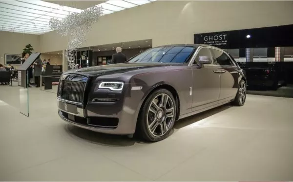 There’s no official work on the price, but a typical Ghost starts at $300,000. Rolls-Royce's Diamond Stardust in Geneva Motor Show