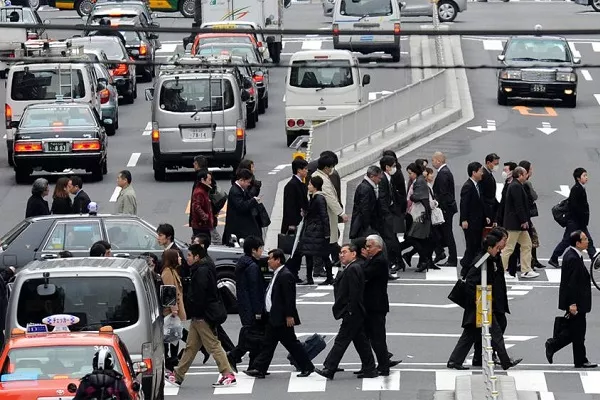 Giving way to pedestrians is a respectable driving habit of Japanese drivers Pedestrians getting across the road