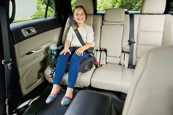 backless booster car seat