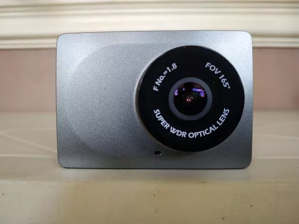 yi smart dash cam front