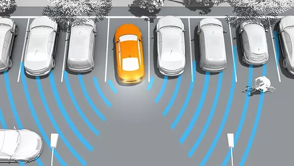 Rear cross-traffic alert