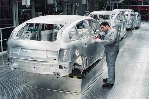 body of cars made of aluminum