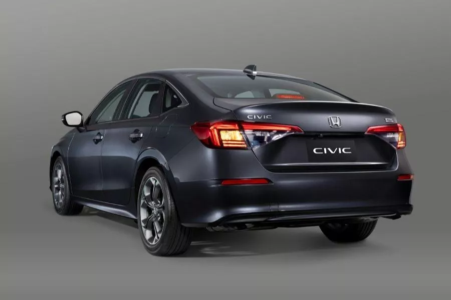 A picture of the rear of the Civic V Turbo